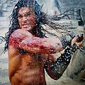 CONAN Une nouvelle photo de Jason Momoa en pleine action dans CONAN