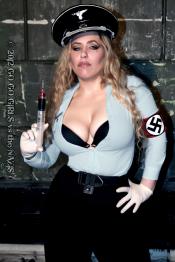 Photo de Go Go Girls vs the Nazis 3 / 4