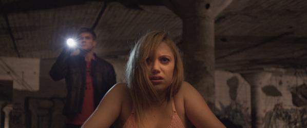 MEDIA - IT FOLLOWS Bande-annonce teaser officielle