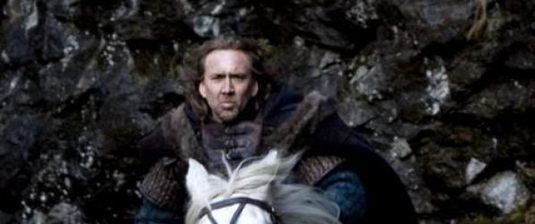 DERNIER DES TEMPLIERS LE SEASON OF THE WITCH  Nicolas Cage cavale