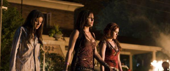 THE HOUSE ON SORORITY ROW SORORITY ROW premières photos