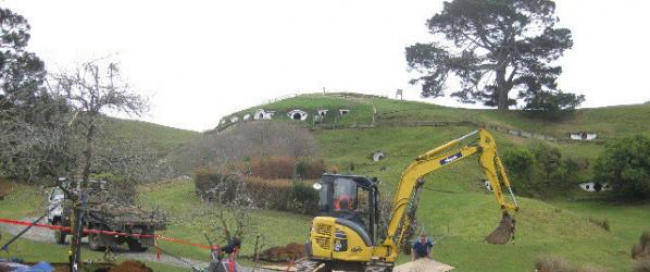 HOBBIT UN VOYAGE INATTENDU LE BILBO LE HOBBIT la construction de Hobbiton a commencée