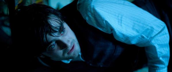 MEDIA - DAME EN NOIR LA Première bande-annonce teaser et une nouvelle photo de Daniel Radcliffe dans THE WOMAN IN BLACK